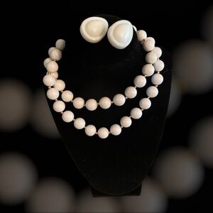 VINTAGE NECKLACE AND MATCHING CLIP ON EARRINGS